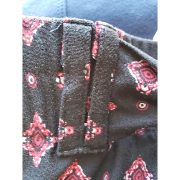 ALMOST A FAMOUS women's pull on w/ bow tie black red print soft wide legpants XL - Picture 7 of 9